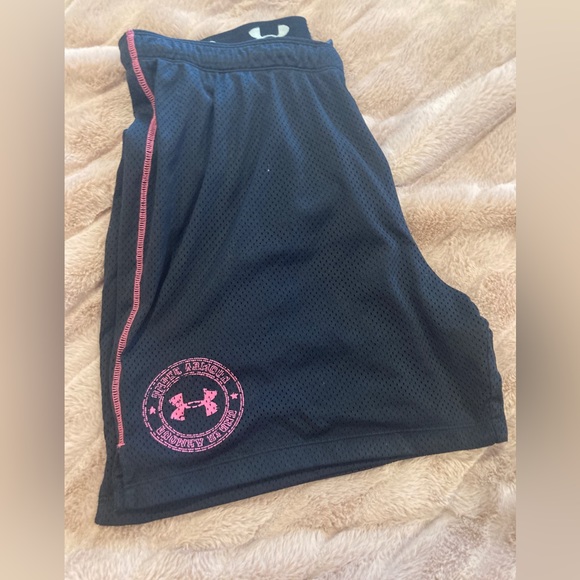 Under Armour Shorts Womens Size Large Under Armour Shorts Black